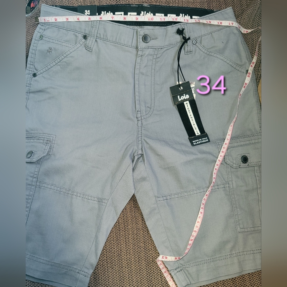 Lois  Gray Cargo Shorts With Easy Movement Waist Band Size 34